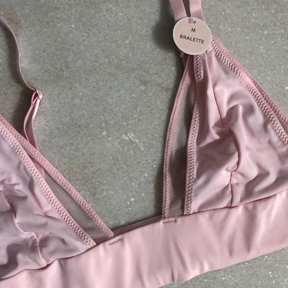 Pink mesh bralette nwt size medium